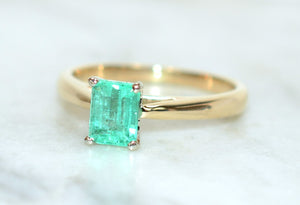 Natural Colombian Emerald Ring 14K Solid Gold .71ct Gemstone Ring Statement Ring Birthstone Ring Vintage Ring Women's Ring Estate