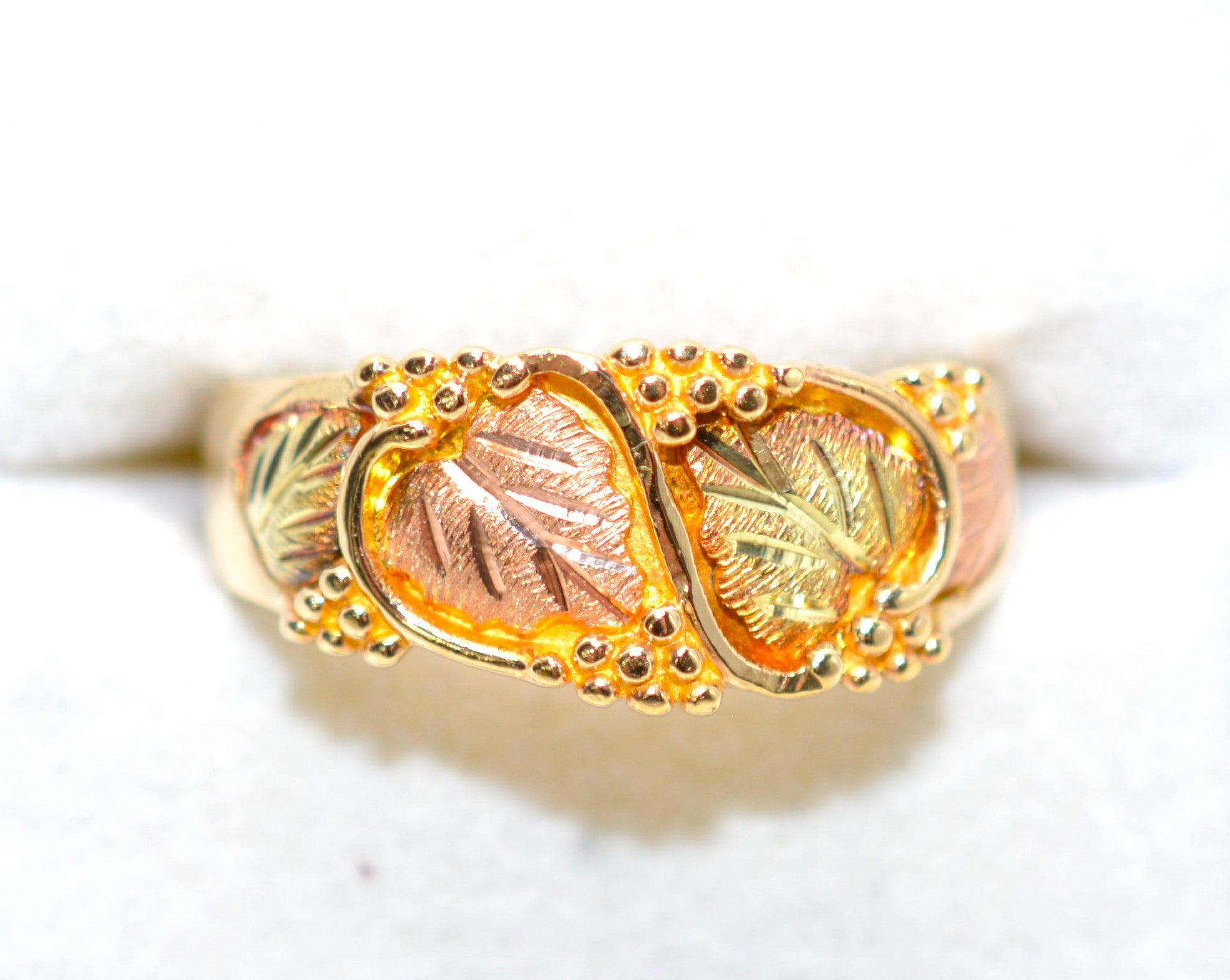 Black Hills Gold Ring 10K Solid Gold Men's Ring Leaf Ring Boho Ring Vine Ring Tri-Tone Gold Tri-Color Gold Vintage Estate Jewellery USA