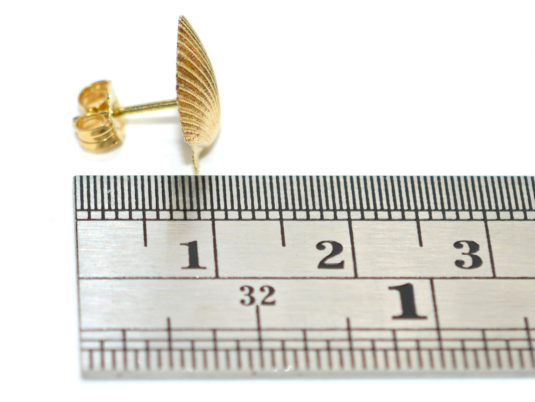 14K Solid Gold Earrings Seashell Earrings Stud Earrings Beach Nautical Coastal Jewelry Mermaid Earrings Statement Earrings Vintage Estate