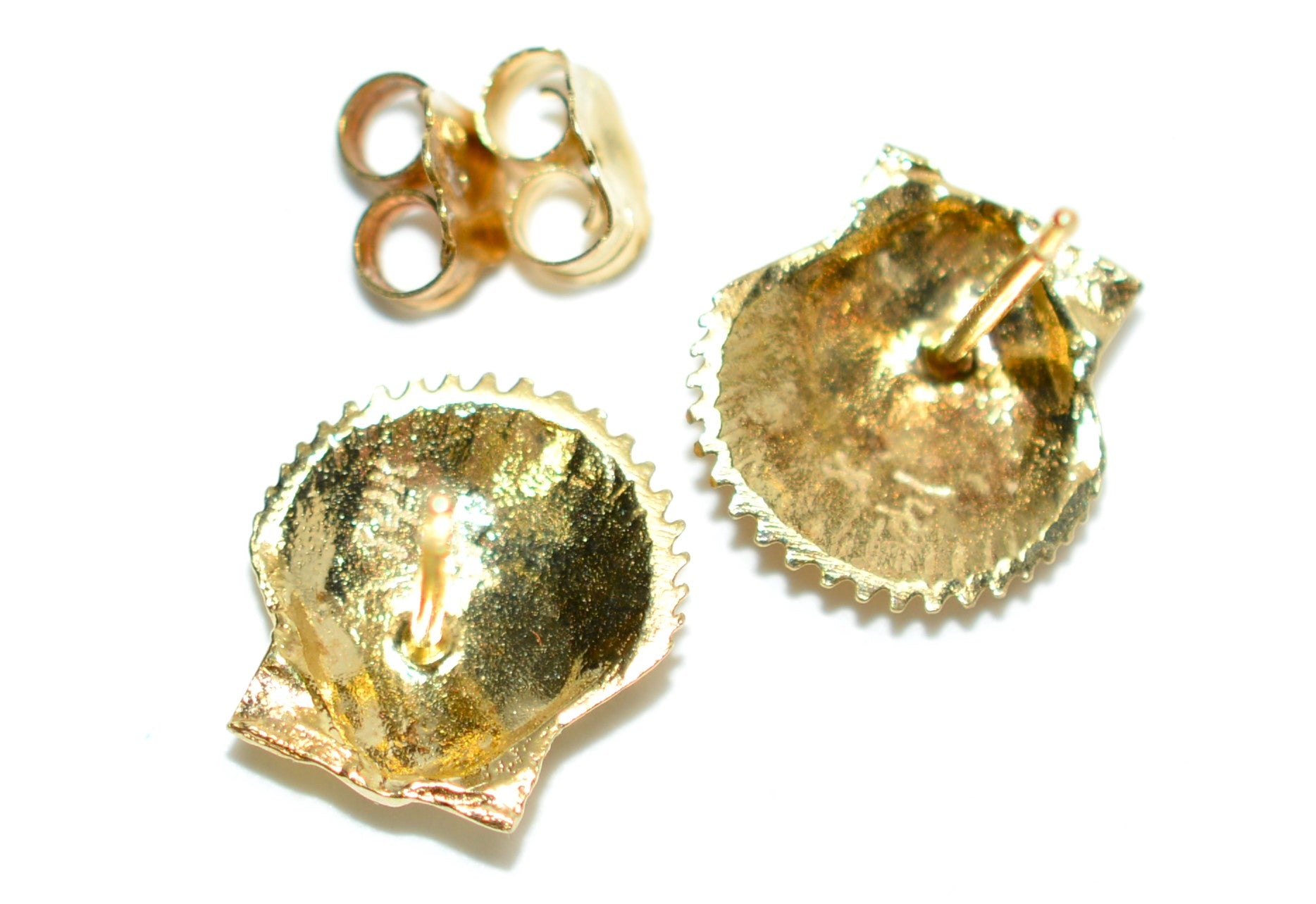 14K Solid Gold Earrings Seashell Earrings Stud Earrings Beach Nautical Coastal Jewelry Mermaid Earrings Statement Earrings Vintage Estate
