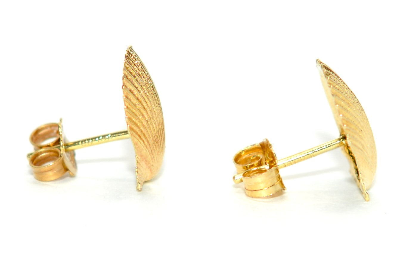 14K Solid Gold Earrings Seashell Earrings Stud Earrings Beach Nautical Coastal Jewelry Mermaid Earrings Statement Earrings Vintage Estate