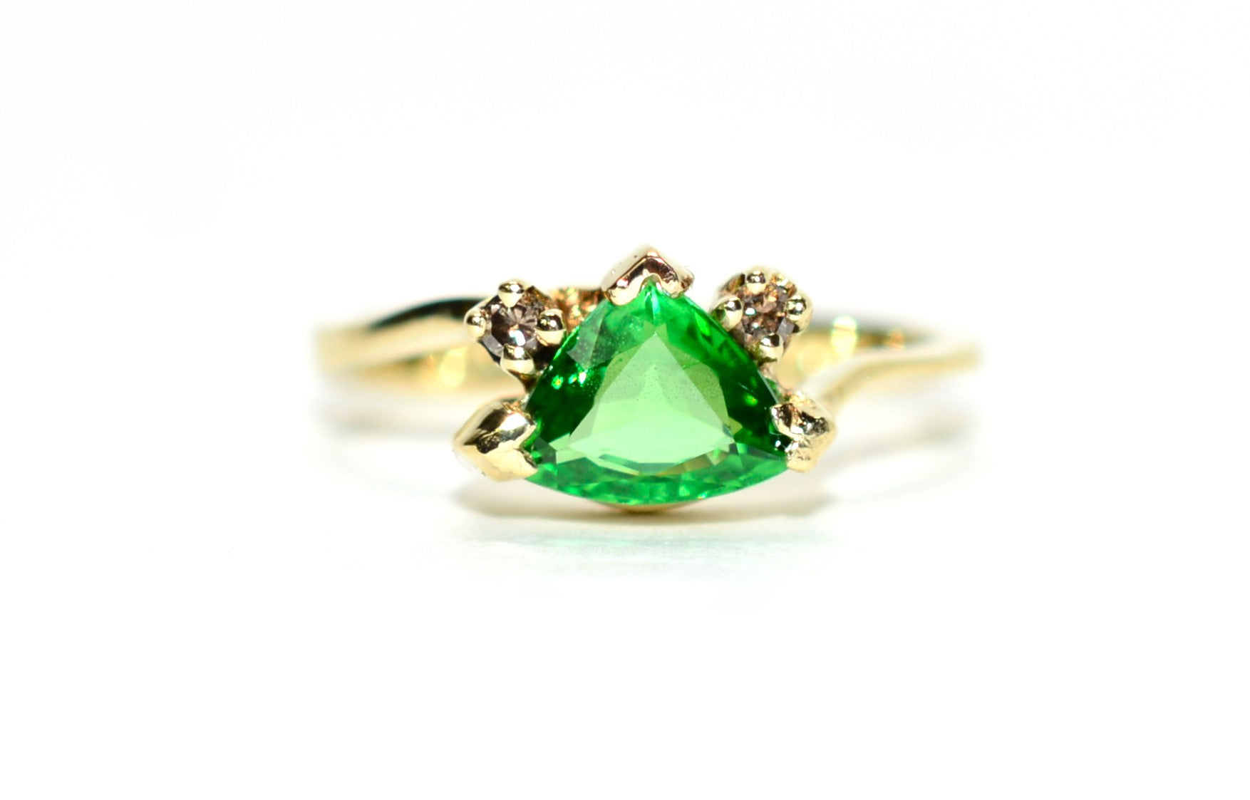 Natural Tsavorite Garnet & Diamond Ring 14K Solid Gold .85tcw Trillion Ring Green Ring Gemstone Ring Garnet Ring Tsavorite Ring Estate Ring