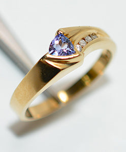 Natural Tanzanite & Diamond Ring 10K Solid Gold .33tcw Gemstone Ring Birthstone Ring Statement Ring Cocktail Ring Tanzanite Ring Estate