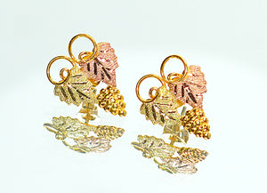 Black Hills Gold Earrings 10K Gold Earrings Vintage Earrings Tri-Color Earrings South Dakota Earrings American Earrings Stud Estate Earrings