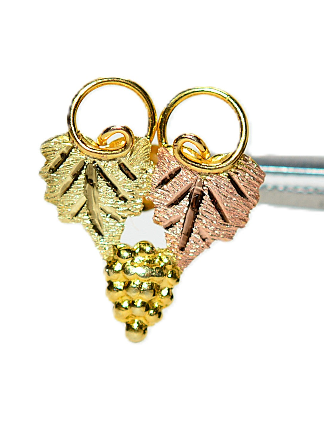 Black Hills Gold Earrings 10K Gold Earrings Vintage Earrings Tri-Color Earrings South Dakota Earrings American Earrings Stud Estate Earrings