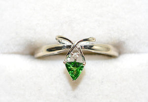 Natural Tsavorite Garnet & Diamond Ring 14K White Gold .27tcw Trillion Ring Green Ring Gemstone Ring Garnet Ring Tsavorite Ring Estate Ring