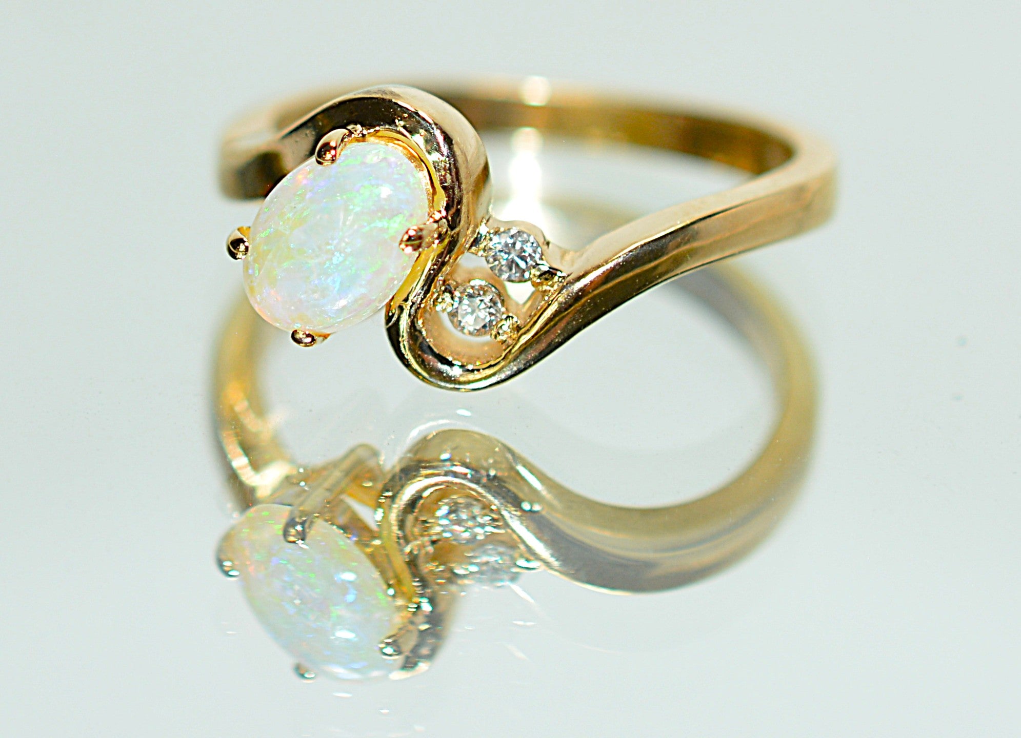 Natural Ethiopian Opal & Diamond Ring 14K Solid Gold Precious Ring Statement Ring Vintage Ring Cocktail Ring October Birthstone Ring Fine Jewelry Estate Jewellery