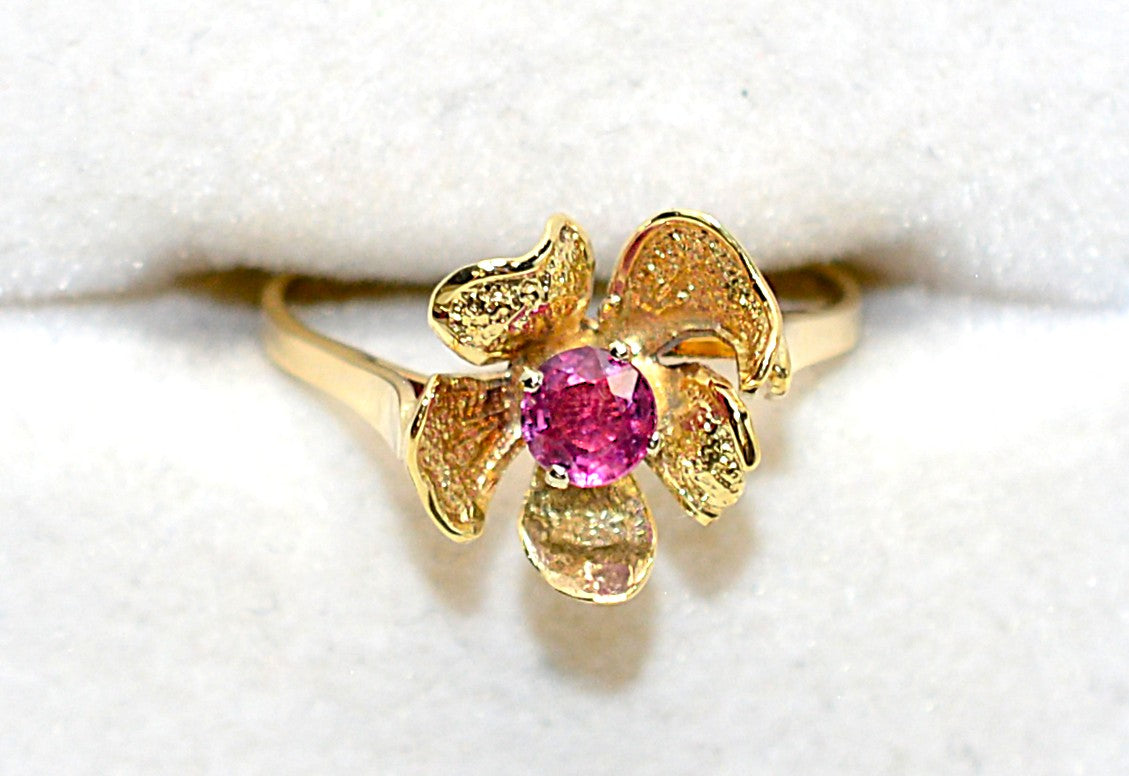 Natural Ruby Ring 14K Solid Gold .27ct Solitaire Ring Flower Ring July Birthstone Ring Floral Ring Red Ring Ladies Ring Women's Ring Vintage