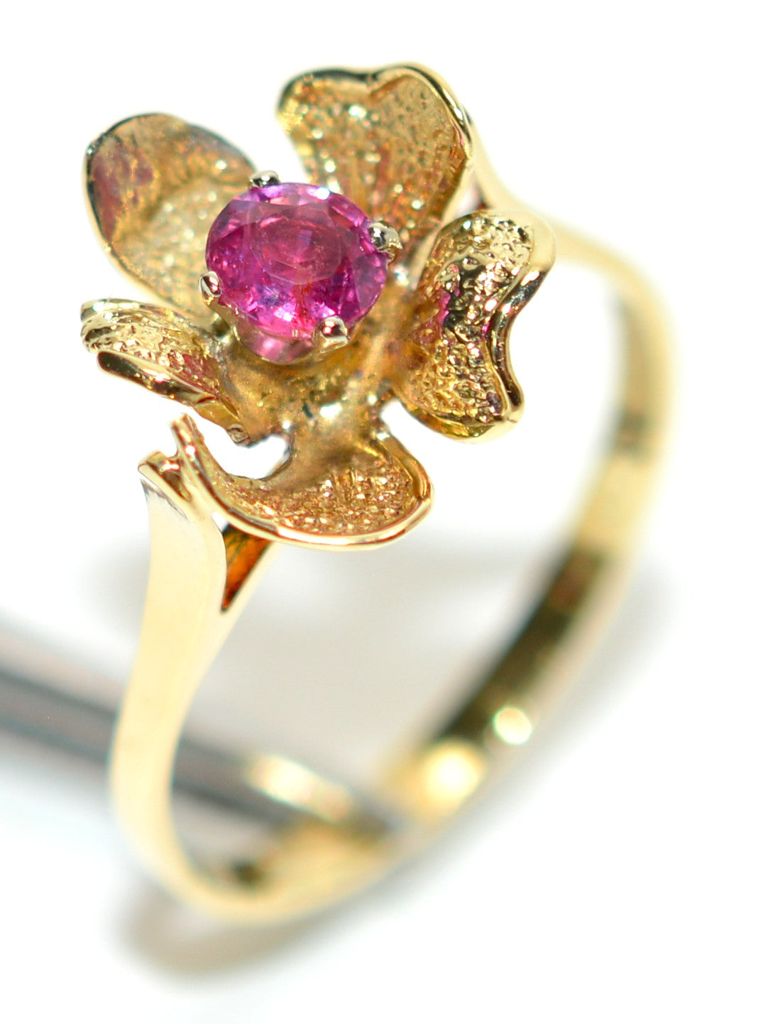 Natural Ruby Ring 14K Solid Gold .27ct Solitaire Ring Flower Ring July Birthstone Ring Floral Ring Red Ring Ladies Ring Women's Ring Vintage