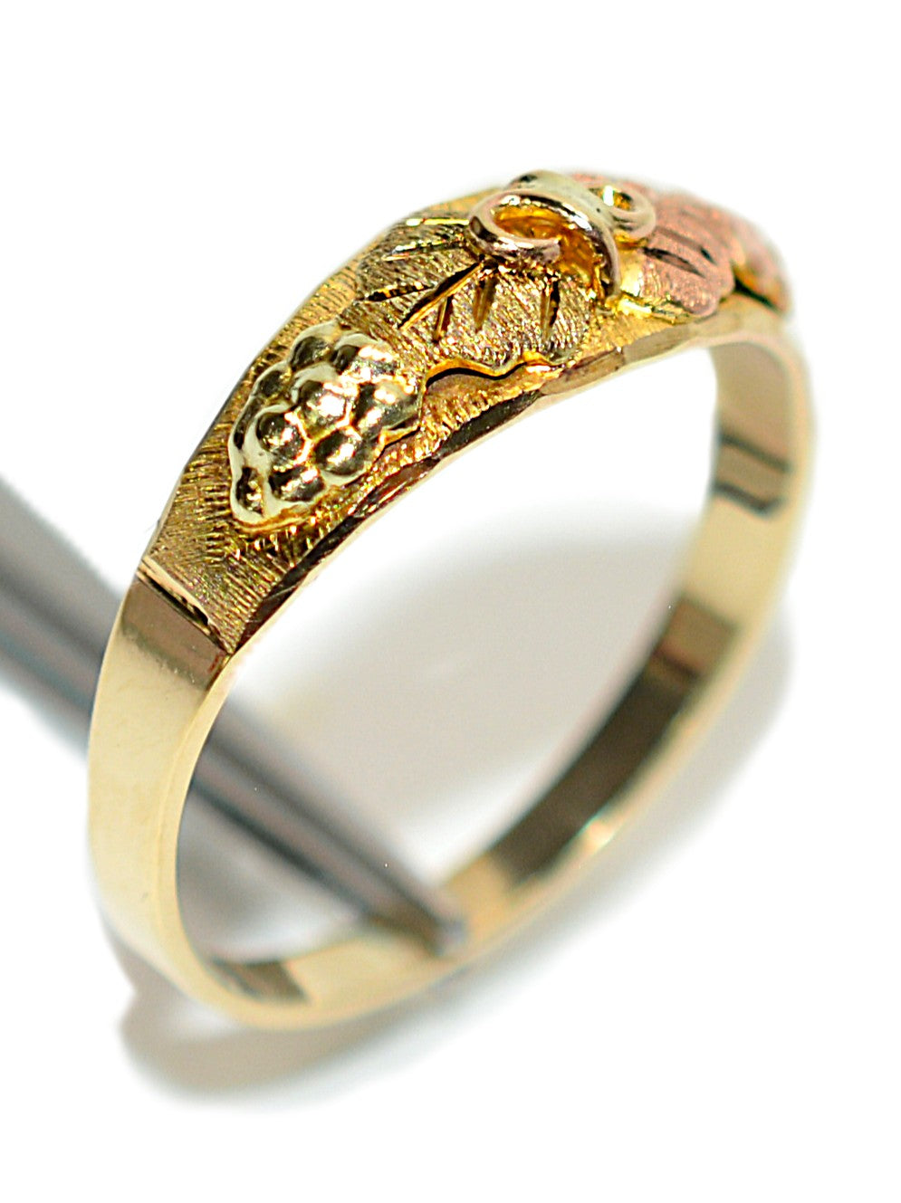 Black Hills Gold Ring 10K Solid Gold Band Black Hills South Dakota Ring No Stone Ring Wedding Ring Anniversary Ring Stackable Band