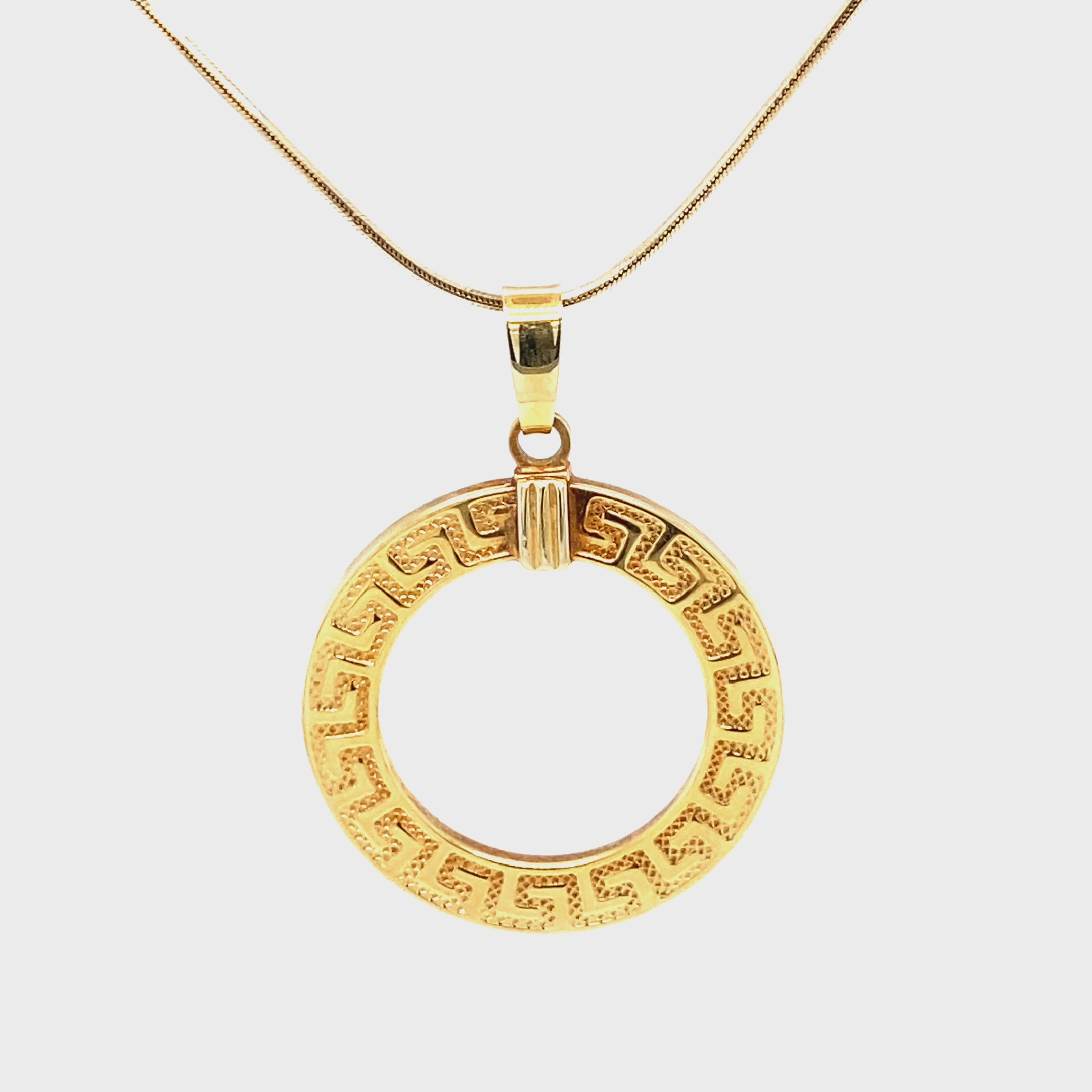 14K Solid Gold Pendant Necklace Circle Pendant No Stone Necklace Statement Jewellery Vintage Estate Jewelry Yellow Gold Pattern Snake Chain
