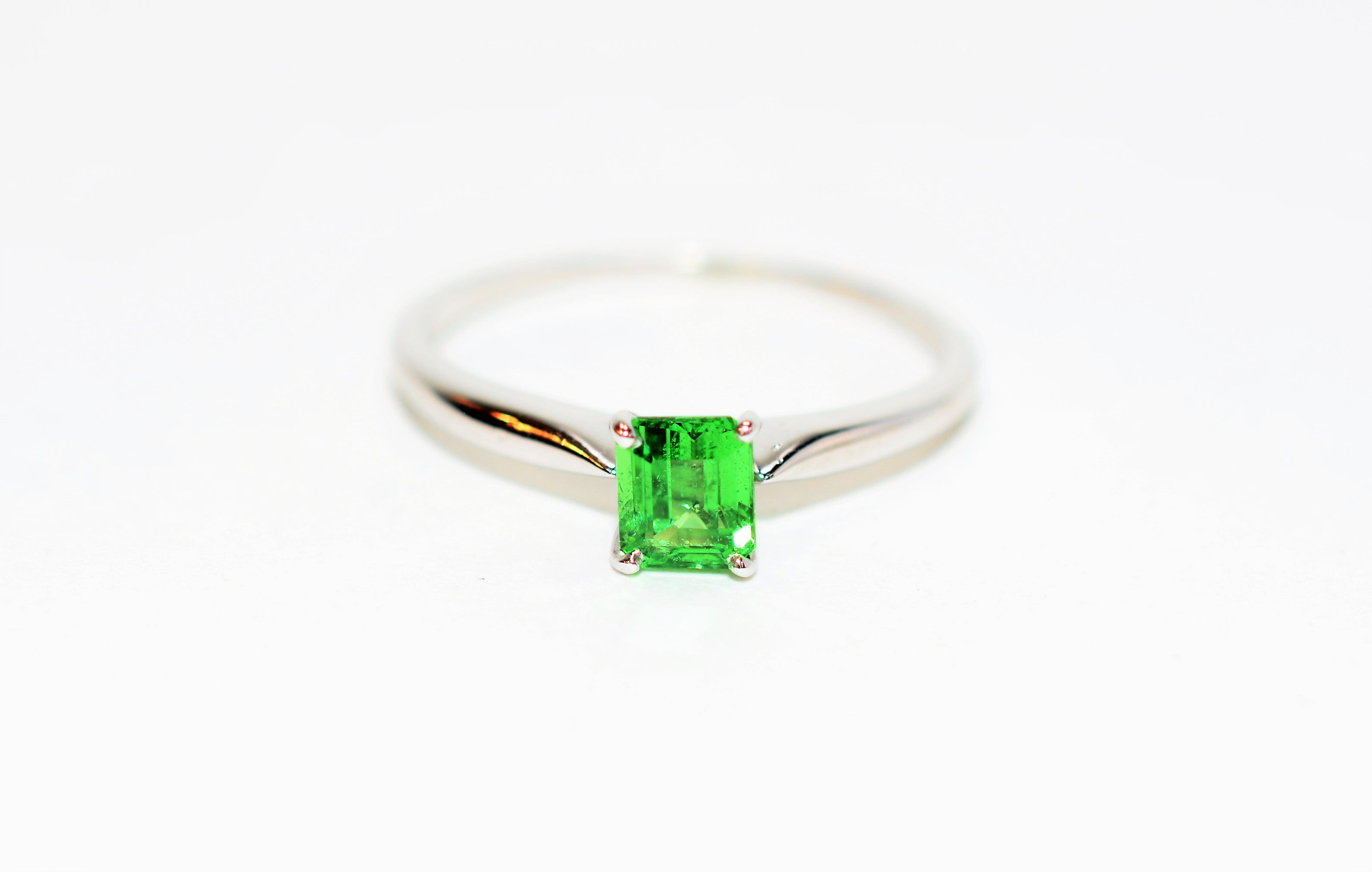Natural Tsavorite Garnet Ring 18K Solid White .61ct Gold Women's Ring Solitaire Ring Engagement Ring Bridal Jewelry Birthstone Ring Jewellery