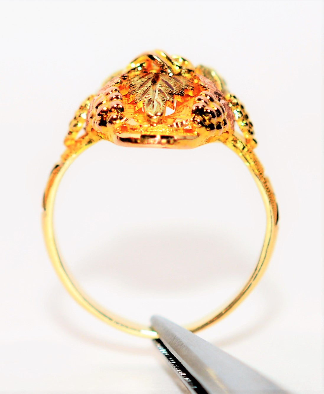 Black Hills Gold Ring 10K Solid Gold Vintage Ring Leaf Ring Vine Ring Boho Ring Nature Ring Black Hills Dakota Jewelry Estate Jewellery