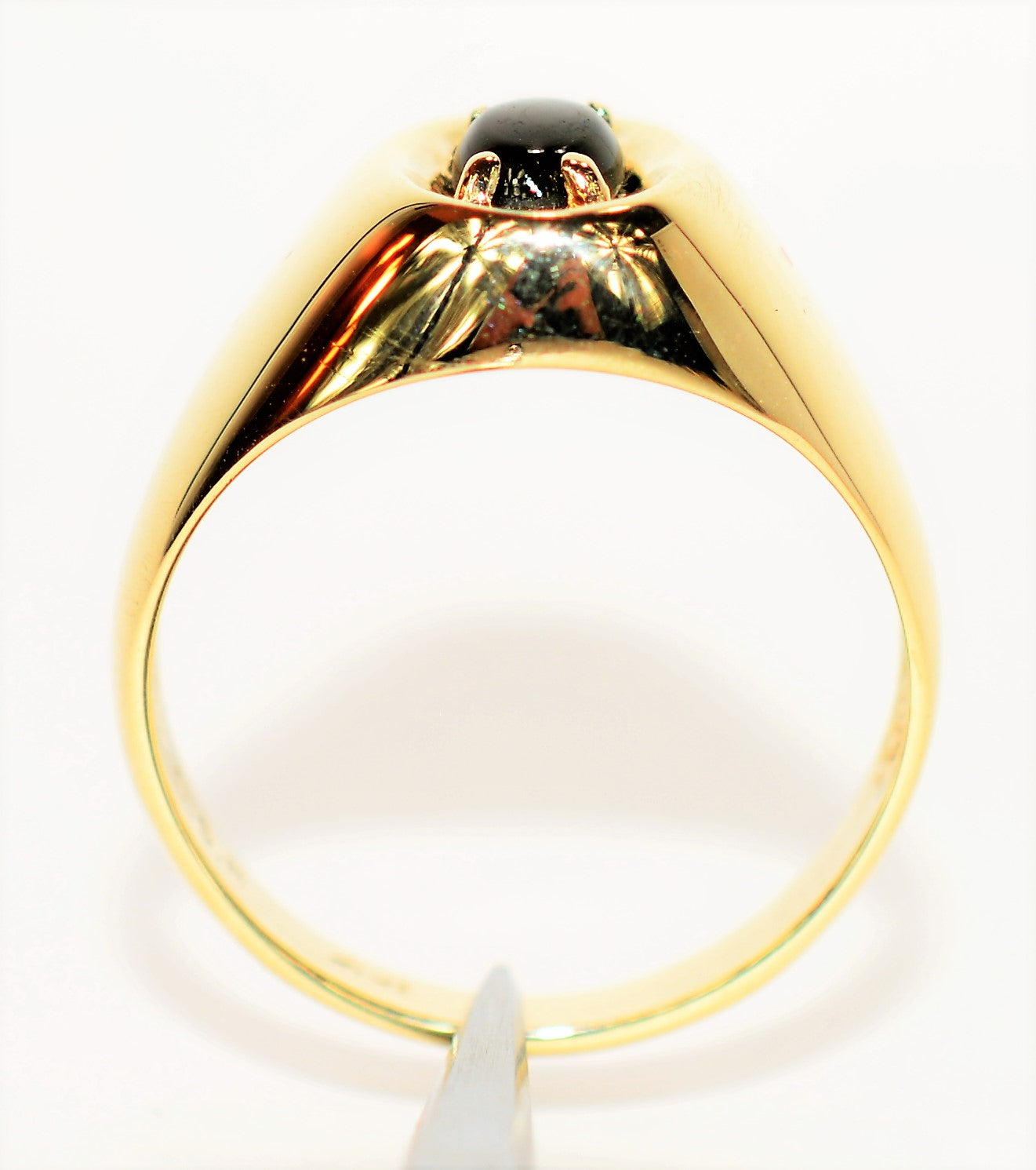 Sapphire Rings| Tiffany & Co.