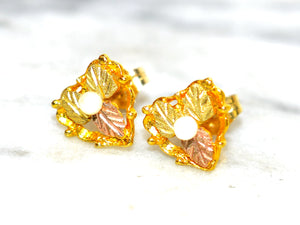 Natural Akoya Pearl Earrings 10K Solid Gold Black Hills Gold Earrings Solitaire Earrings Stud Earrings Vintage Earrings Black Hills Dakota