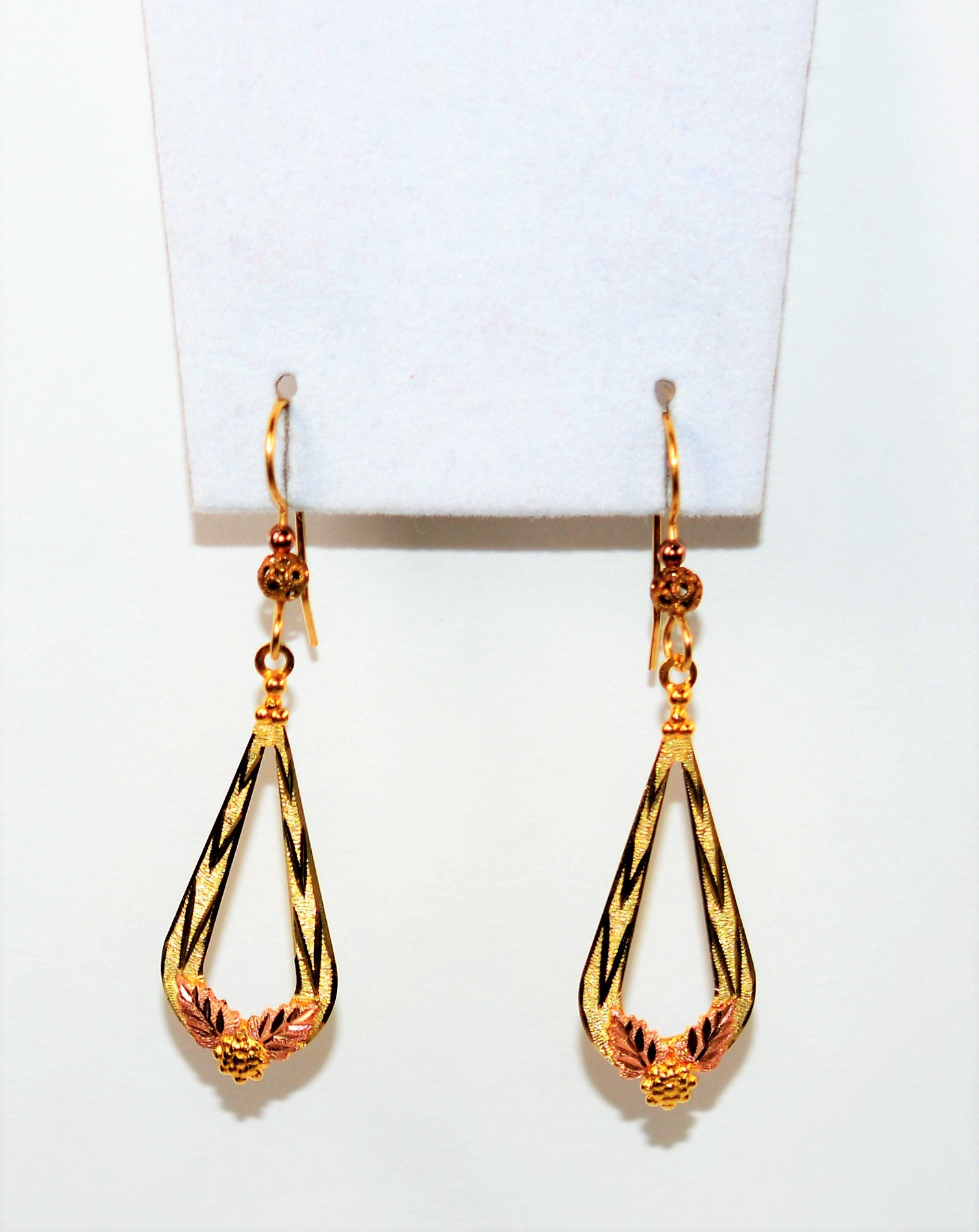 Black Hills Gold Earrings 10K Solid Gold Leaf Earrings Tri-Color Earrings South Dakota Earrings American Earrings Vintage Earrings Estate
