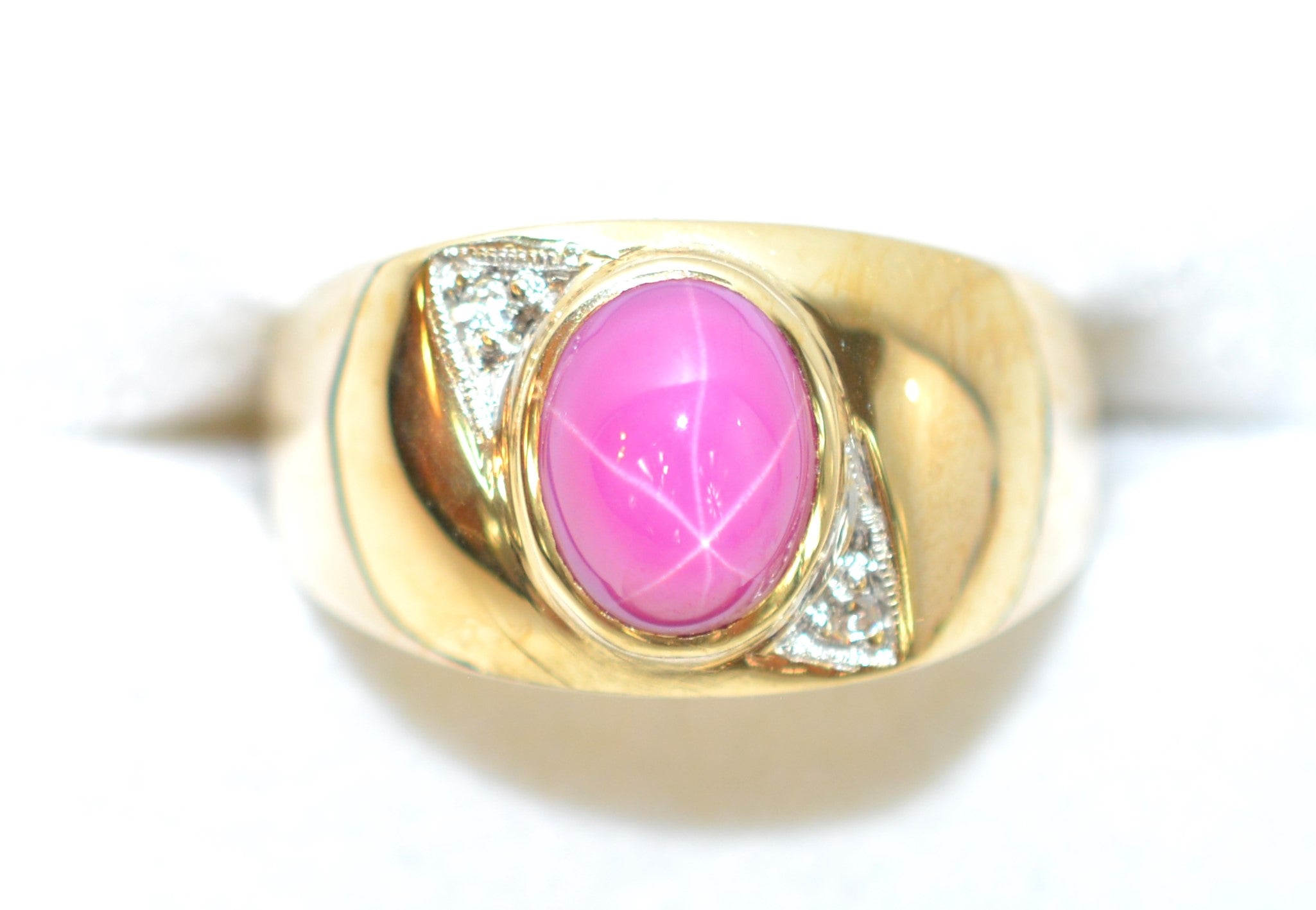 Vintage Pink Star Sapphire Solitaire Heart Band Ring - 18k Yellow Gold