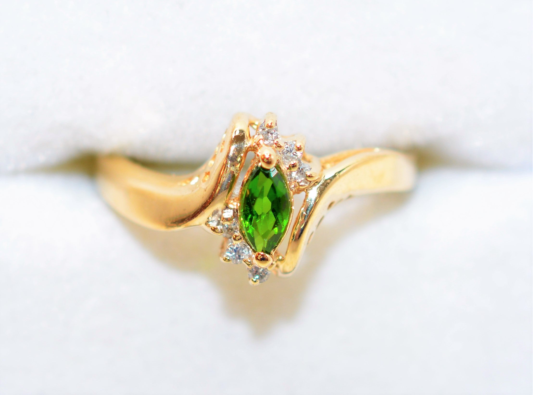 Natural Tsavorite Garnet & Diamond Ring 10K Solid Gold .30tcw January Birthstone Ring Garnet Ring Green Ring Ladies Ring Women's Ring Estate