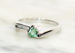 Natural Paraiba Tourmaline & Diamond Ring 14K Solid White Gold .47tcw Trillion Women's Ring Estate Jewelry Jewellery Vintage Fine Gems