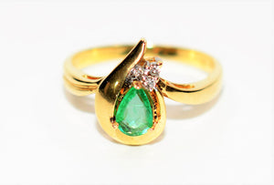 Natural Colombian Emerald & Diamond Ring 14K Solid Gold .26tcw Emerald Ring Vintage Ring Gemstone Ring Teardrop Ring Statement Women's Ring