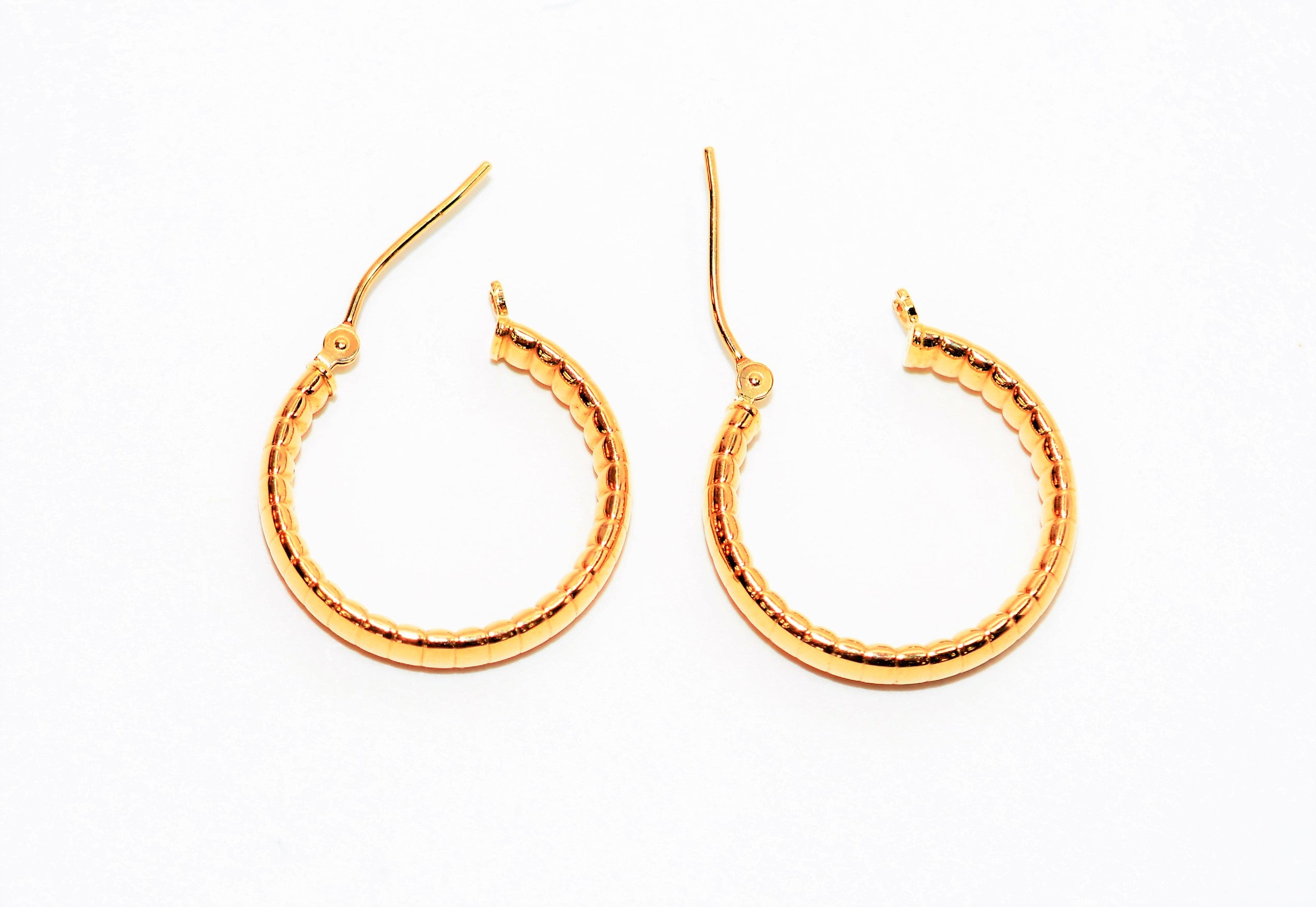 Hoop Earrings 14K Solid Gold Earrings Textured Fashion Hoop Statement Women's Earrings Ladies Earrings Estate Earrings Fine Vintage Earrings