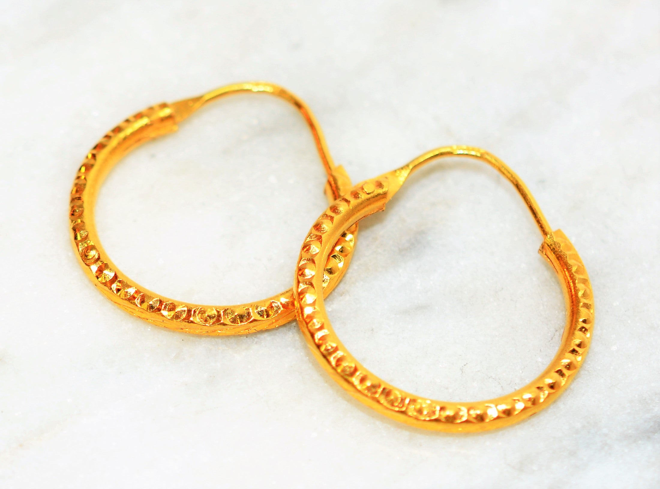 22K Solid Gold 20mm Hoop Earrings Gold Earrings Statement Earrings Fashion Earrings Vintage Earrings Estate Jewelry Fine Estate Earrings