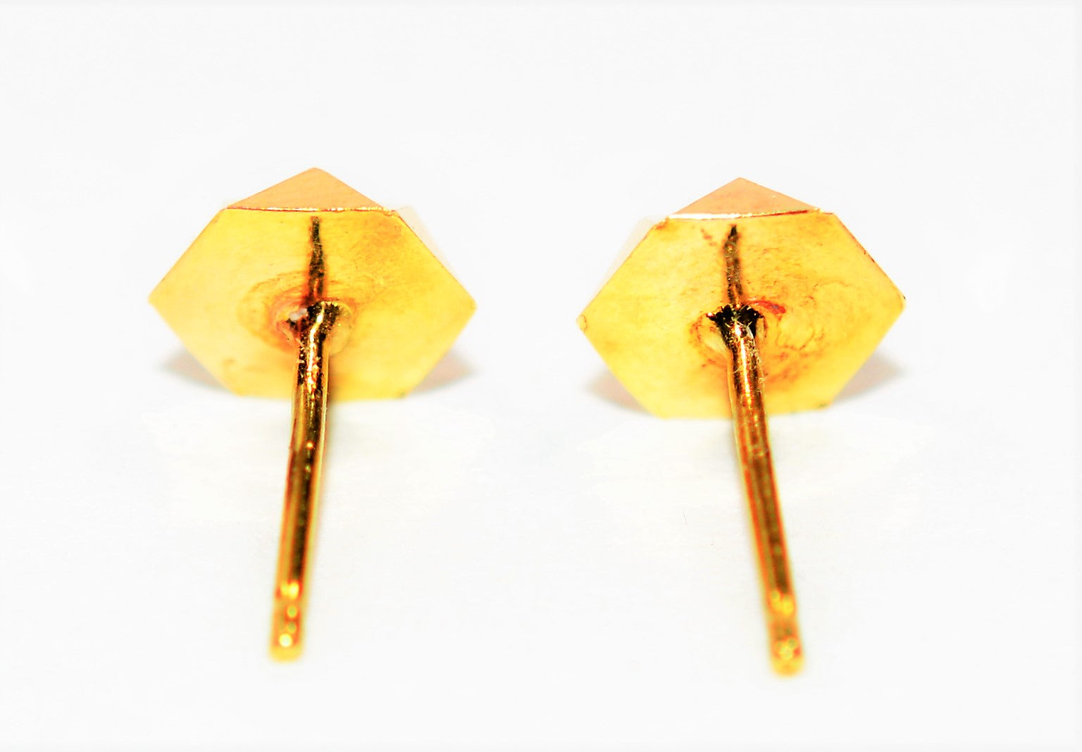 7mm 14kt Yellow Gold Statement Star Stud Earrings
