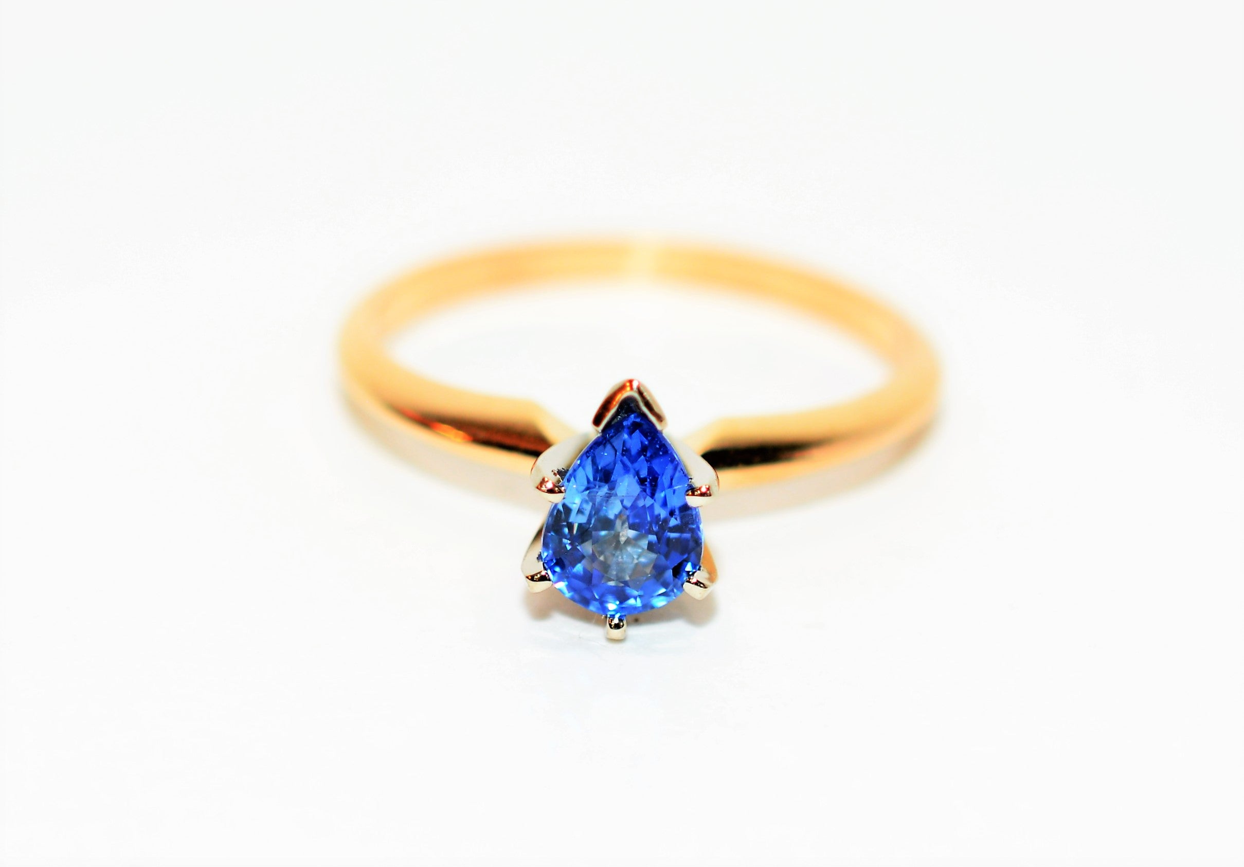 Natural Ceylon Sapphire Ring 14K Solid Gold .94ct Sri Lankan Sapphire Ring Engagement Ring Wedding Ring Promise Ring Solitaire Ring Bridal
