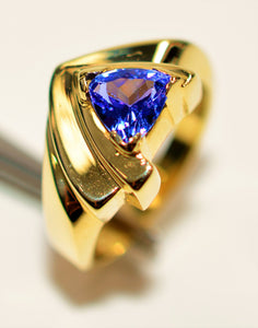 Natural Tanzanite 1.05ct Ring 14K Solid Gold Solitaire Ring Trillion Ring Gemstone Ring December Birthstone Ring Women's Ring Vintage Ring