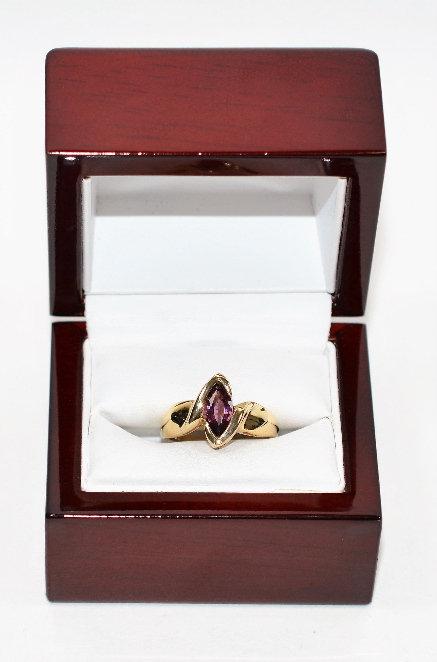Natural Spinel Ring 10K Solid Gold 1.30ct Purple Ring Vintage Ring Marquise Ring June Birthstone Ring Solitaire Ring Womens Estate Jewellery