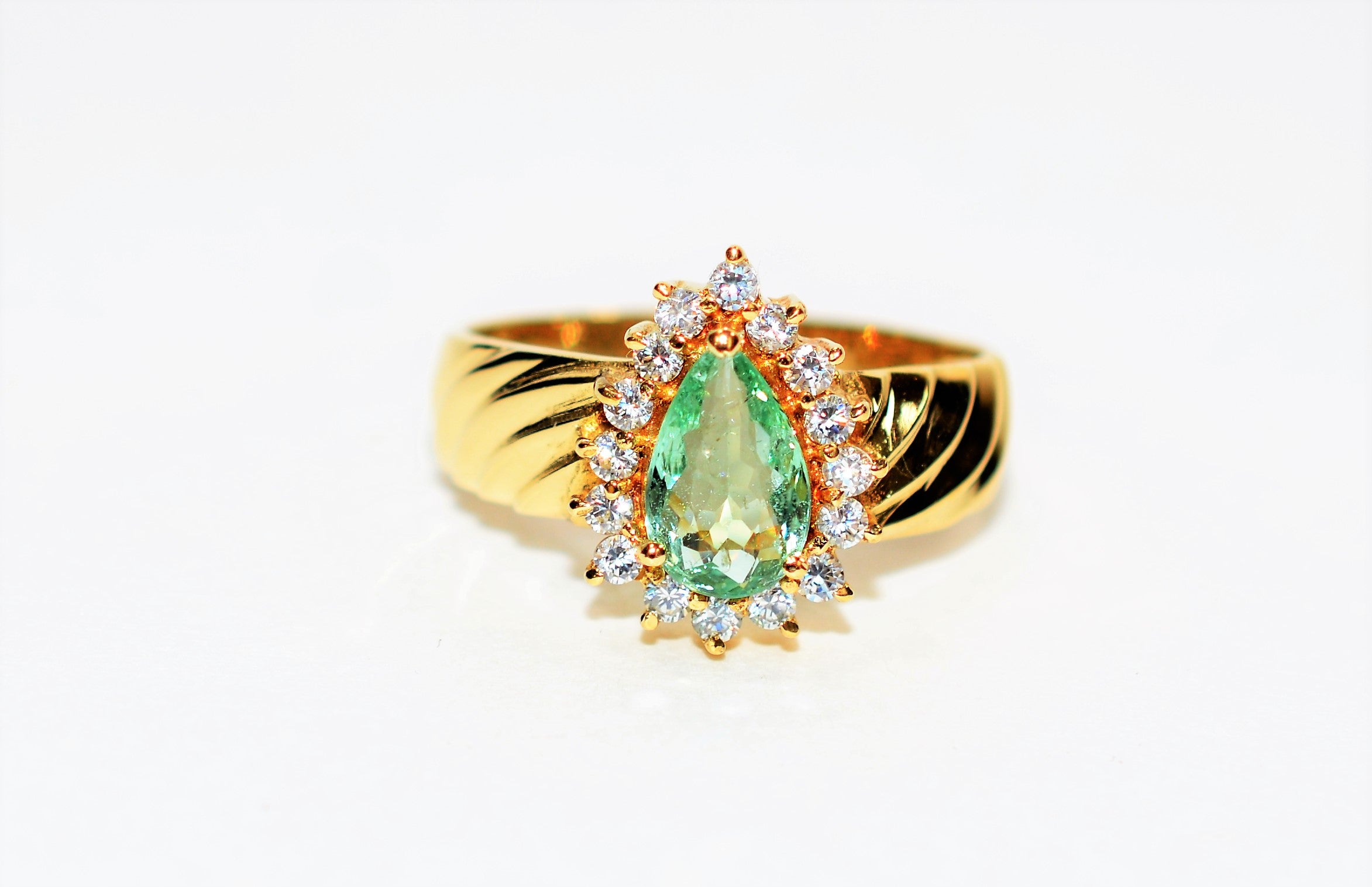 Natural Paraiba Tourmaline & Diamond Ring 18K Solid Gold 1.17tcw Gemstone Jewelry Women's Ring Diamond Halo Fine Jewellery Engagement Ring