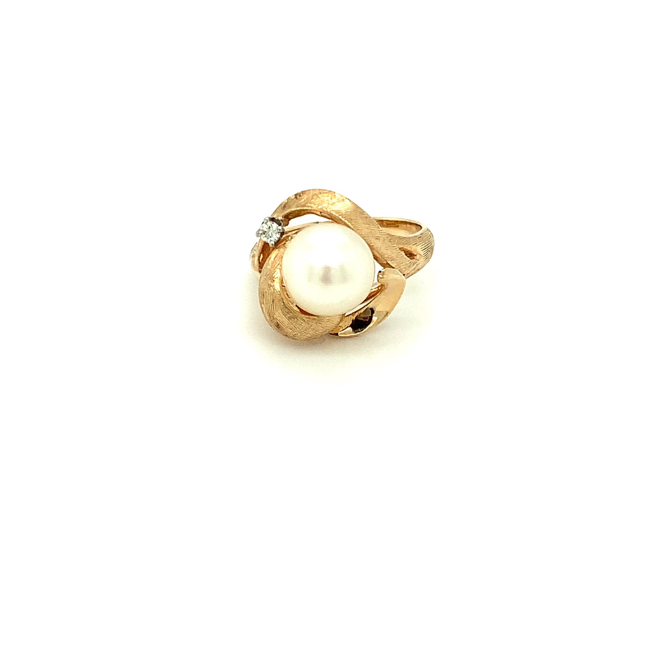 Natural Akoya Pearl & Diamond Ring 14K Solid Gold .04ct Gemstone Ring Vintage Ring Estate Ring June Birthstone Ring Pearl Ring Women's Ring