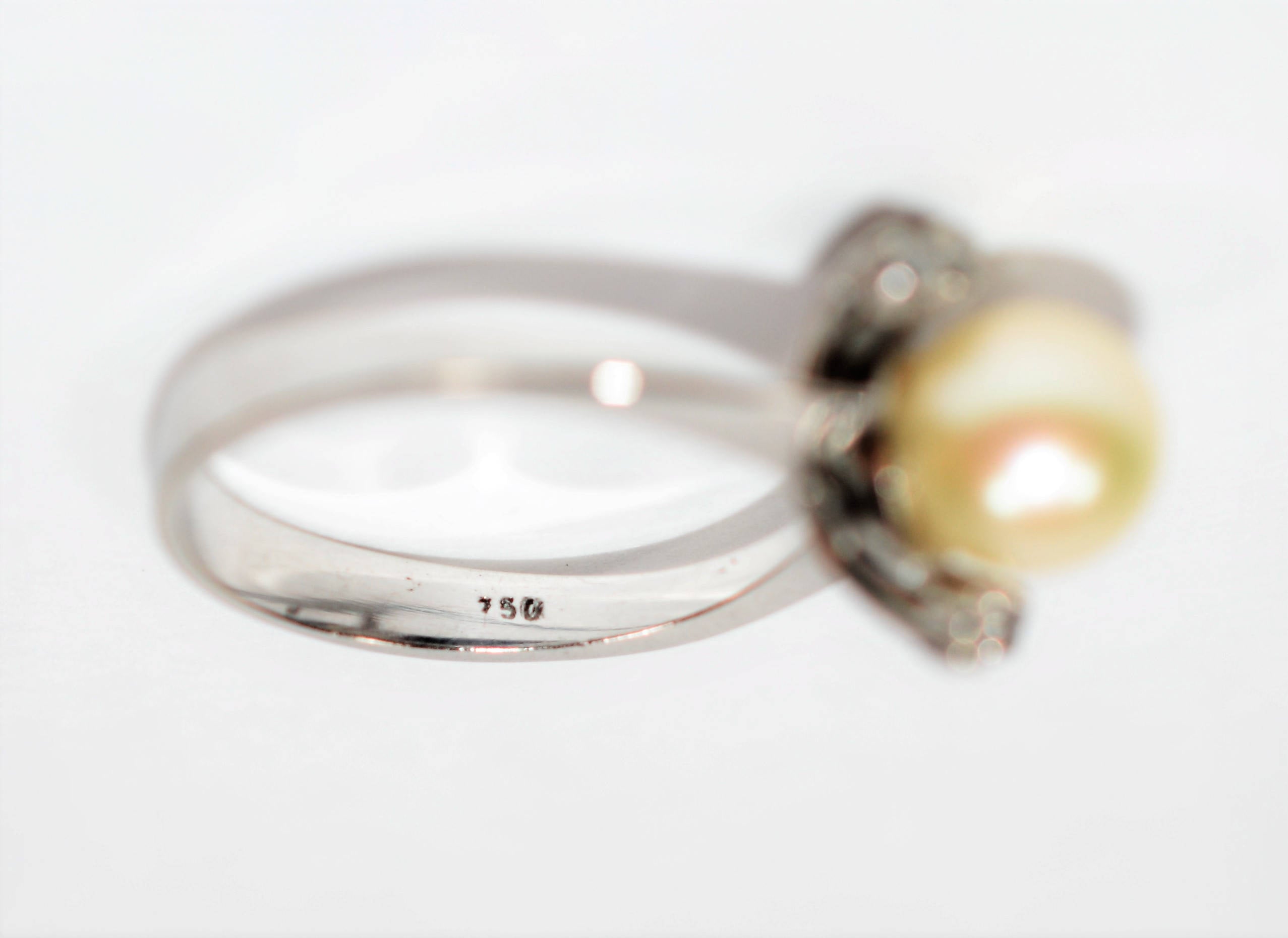 Natural Akoya Pearl & Diamond Ring 18K Solid White Gold .12tcw Gemstone Ring Pearl Ring June Birthstone Ring Ladies Ring Women's Ring Estate