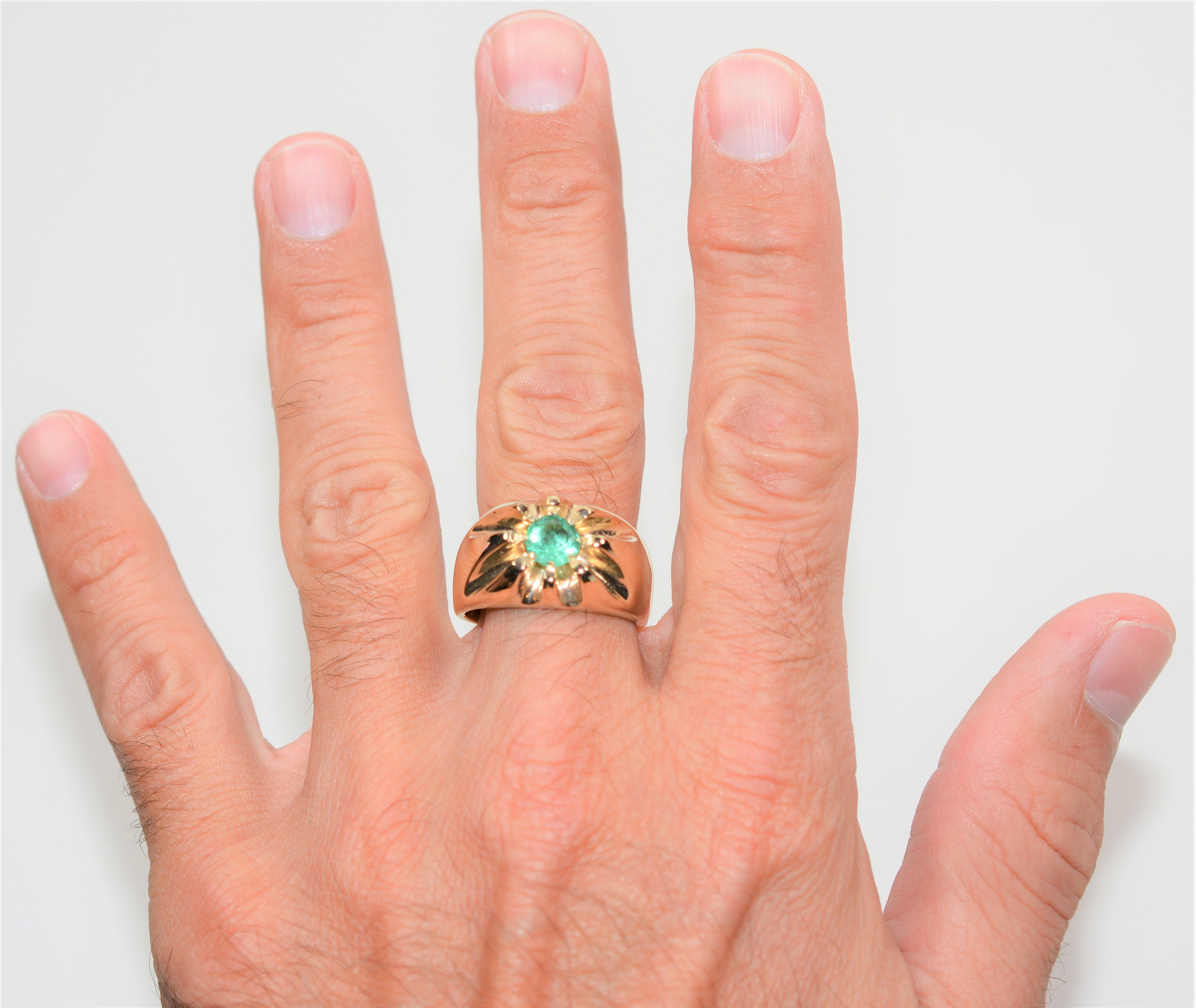Natural Colombian Emerald Ring 10K Solid Gold 1.50ct Solitaire Ring Statement Ring Men's Ring May Birthstone Ring Vintage Ring Estate Ring