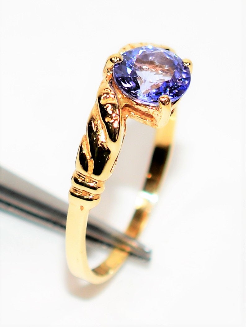 Natural Tanzanite Ring 14K Solid Gold 1.09ct Solitaire Ring Vintage Ring Estate Jewelry Ladies Ring Women's Ring Jewellery Gemstone Ring