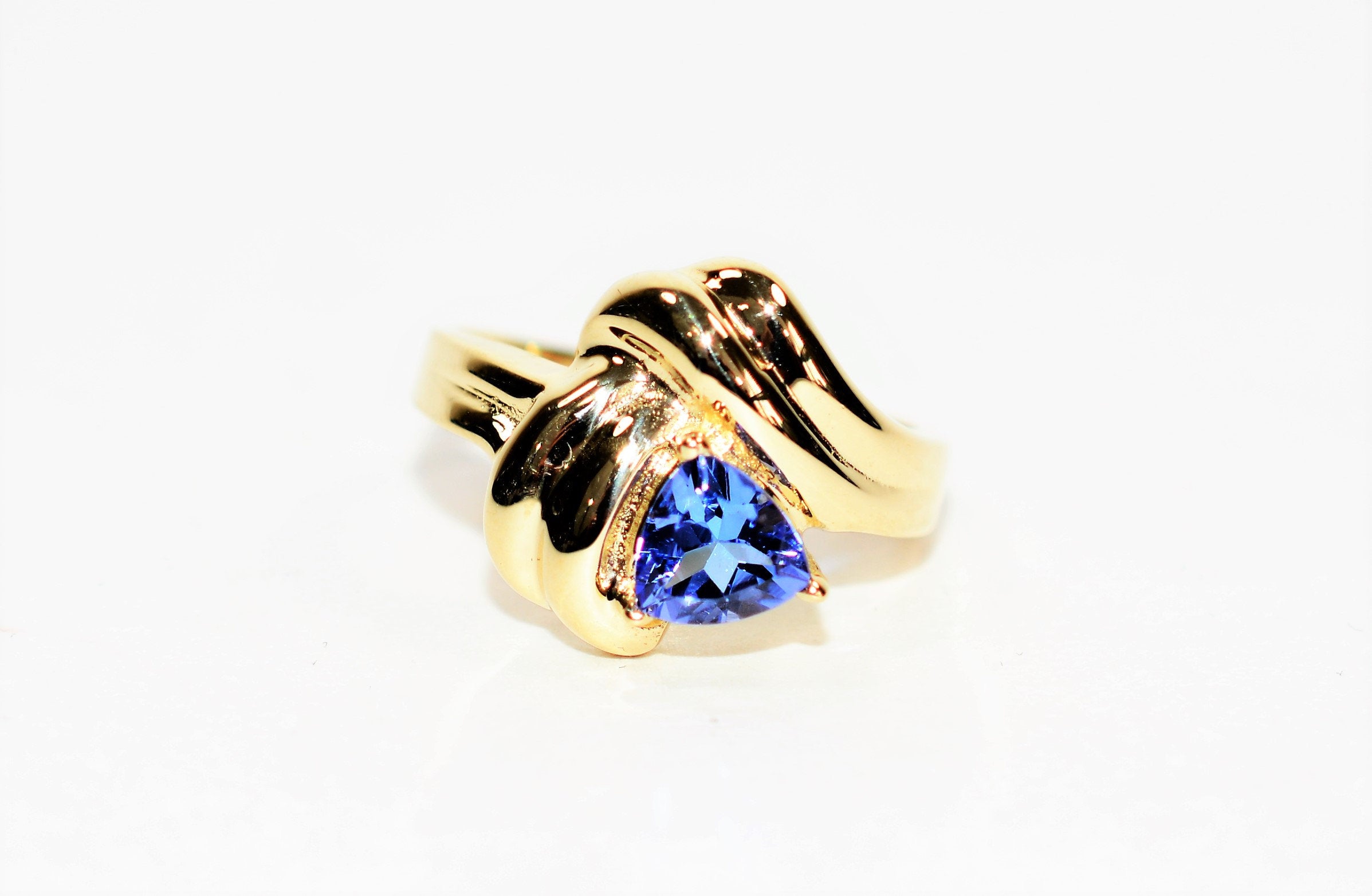 Natural Tanzanite Ring 14K Solid Gold 1ct Solitaire Ring Gemstone Ring Vintage Ring Estate Ring December Birthstone Ring Jewellery Jewelry